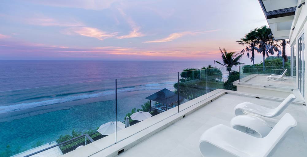 Grand Cliff Front Residence - Sea view